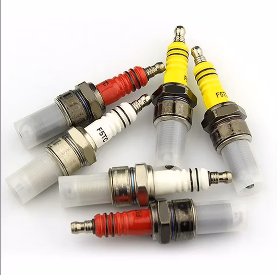 공장 오토바이 스쿠터를 위한 저렴한 엔진 부품 A7tc B7tc F7tc 점화 플러그